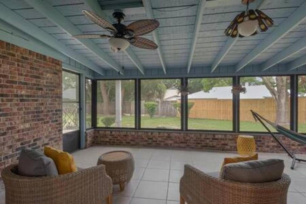 Quiet Relaxing Home - Close To Downtown & Beach 4Br-2Bt Pensacola Exterior foto